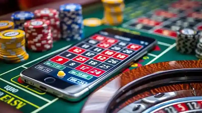 melbeat APP Myanmar ကစားသမားများ မိုဘိုင်းဖုန်းဖြင့် Online Slots ကစားနေသောမြင်ကွင်း